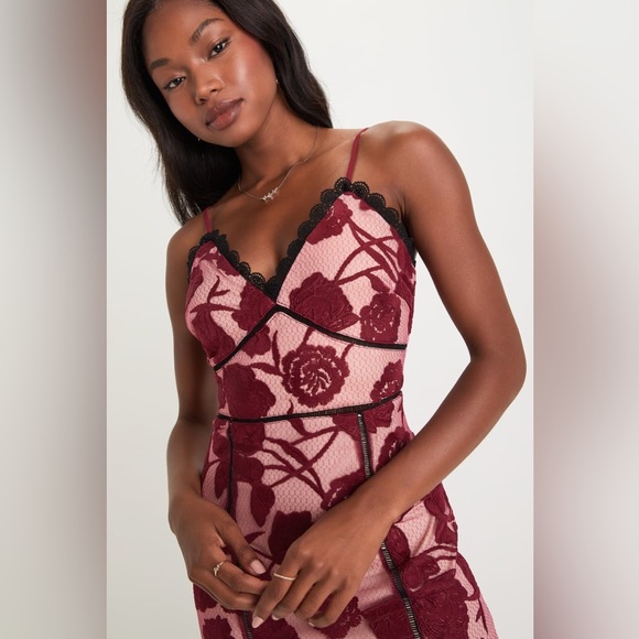 Lulus Women's Dream Burgundy Floral Mesh Lace Trumpet Midi Dress sz L - Picture 4 of 4